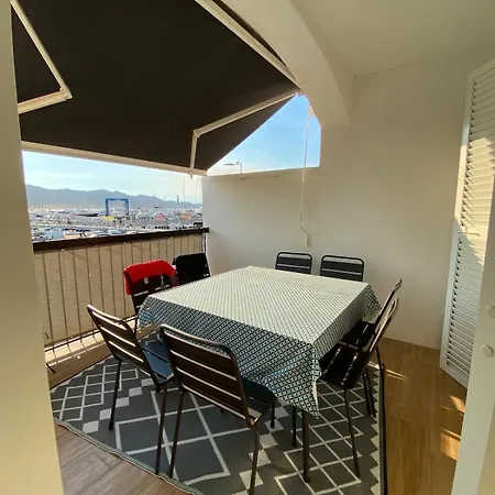 Belle Vue Sur Le Port & Parking Prive Lägenhet *